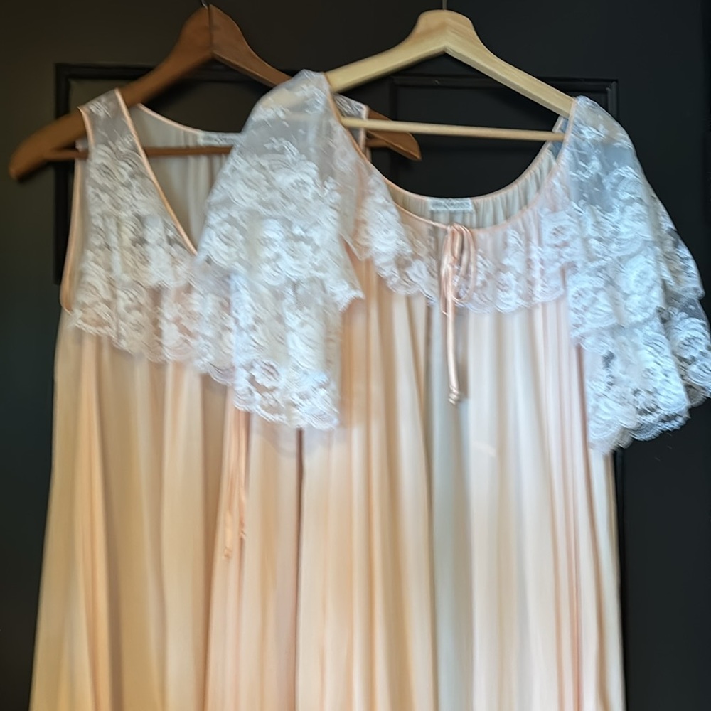Vintage Miss Elaine Long Nightgown & Robe négligée penoir 2 piece pink lacy set - Picture 6 of 8